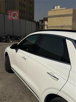 جێنسس GV70